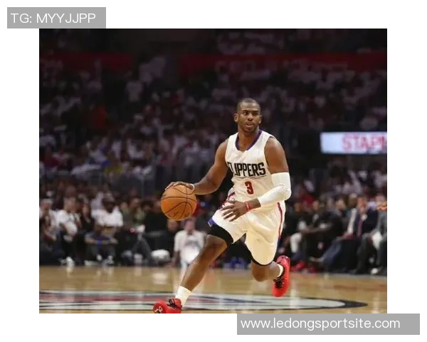 老炮保罗上半场神勇表现替补9分钟送9助攻全场正负值高达24 老炮保罗上半场神勇表现替补9分钟送9助攻全场正负值高达24