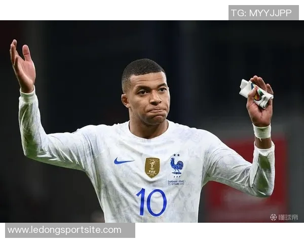 姆巴佩欧冠单场狂轰四球成历史第三人超越梅罗传奇表现引发热议 姆巴佩欧冠单场狂轰四球成历史第三人超越梅罗传奇表现引发热议