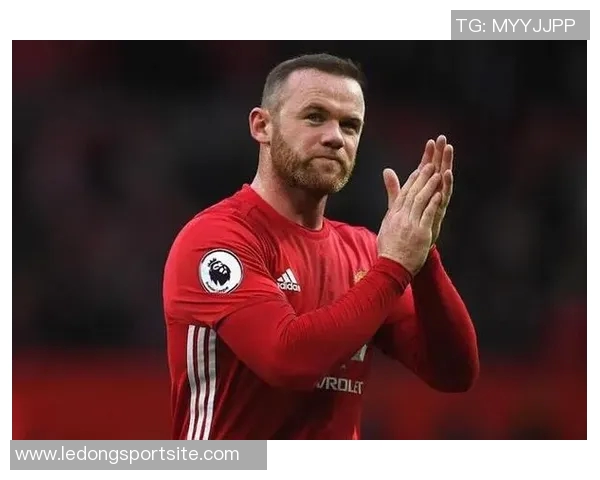 英格兰国家队庆祝鲁尼四十岁生日重温昔日辉煌瞬间