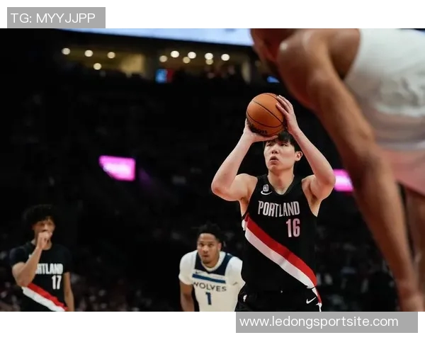 媒体人称华子绝技如乔丹当年开拓者若不用杨瀚森必将失利 媒体人称华子绝技如乔丹当年开拓者若不用杨瀚森必将失利